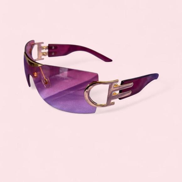 Unbranded Accessories - Y2K shield sunglasses with pink gradient lenses and gold-tone logo hardware